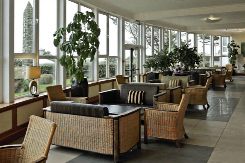 Garryvoe Hotel Балликоттон Экстерьер фото