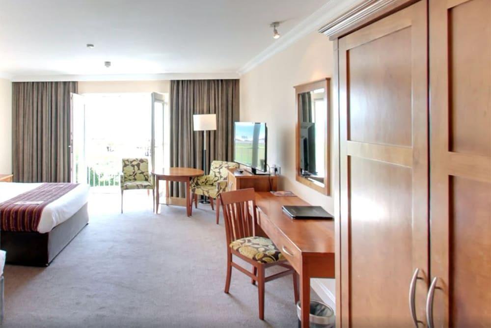 Garryvoe Hotel Балликоттон Экстерьер фото