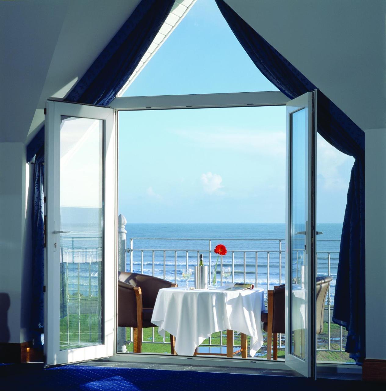 Garryvoe Hotel Балликоттон Экстерьер фото